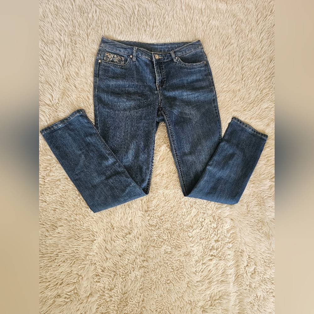 Classic Blue Women's Jeans - Picture 2 of 3
